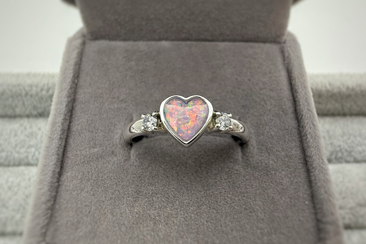925 Silver Heart Single Crystal Side Ring