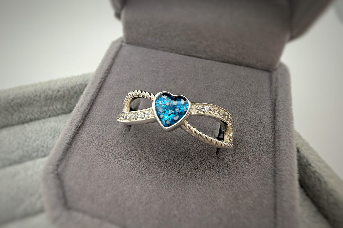 925 Silver Heart Twist Split Crystal Ring