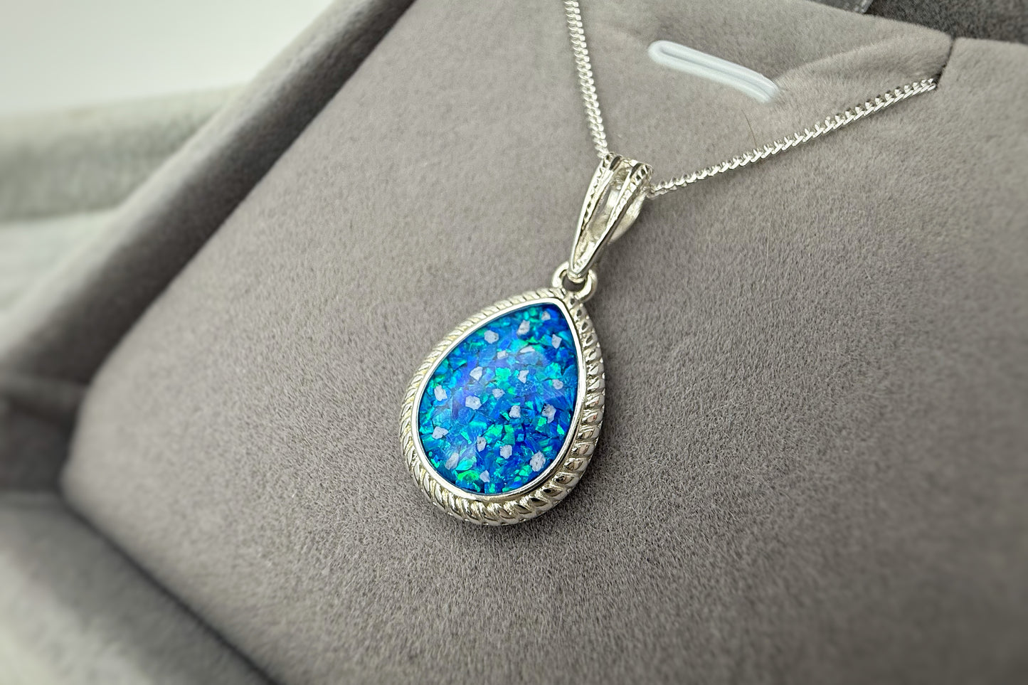 925 Silver Rope Edged Tear Drop Pendant