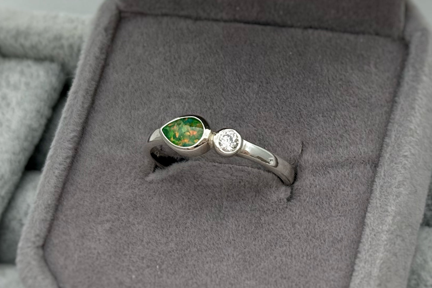 925 Silver Pear Single Crystal Ring