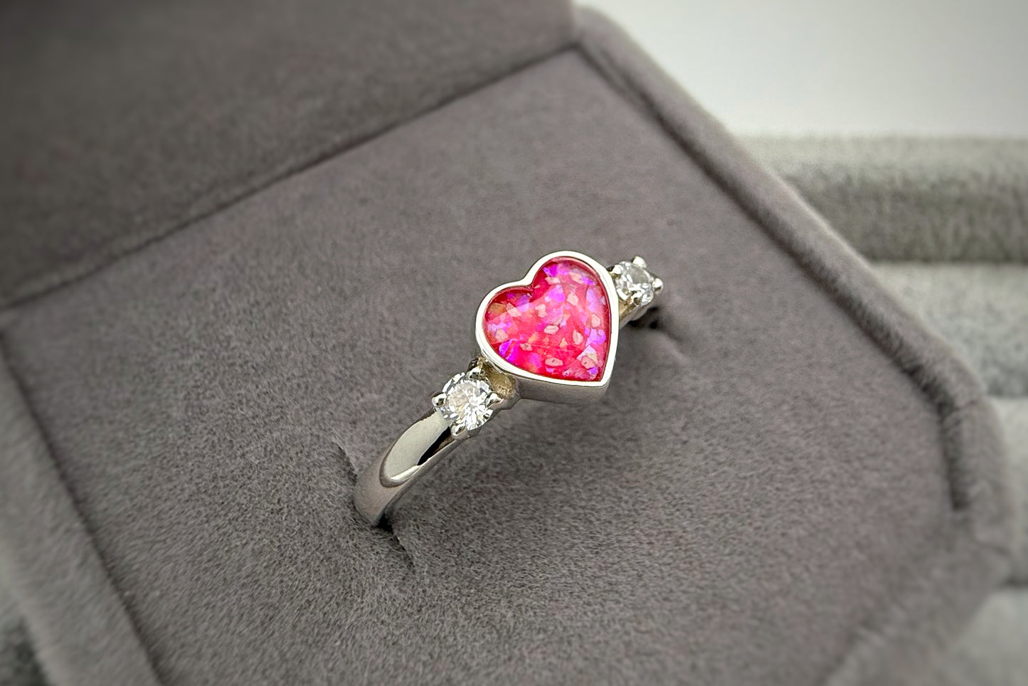 925 Silver Heart Single Crystal Side Ring