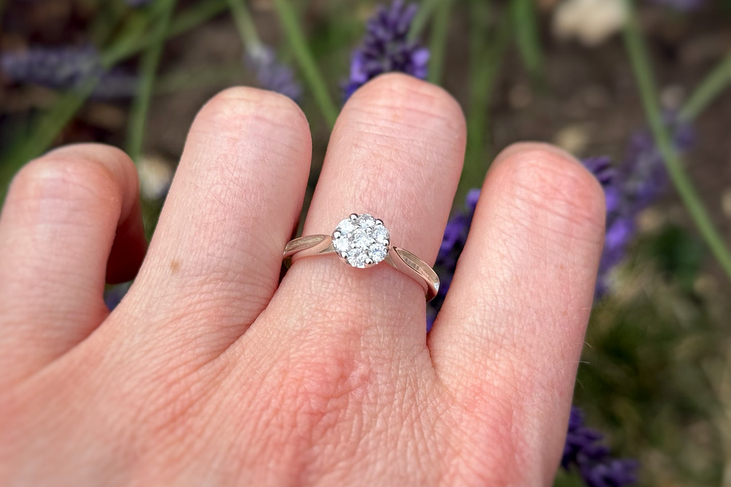 925 Silver Cluster Solitaire Ring