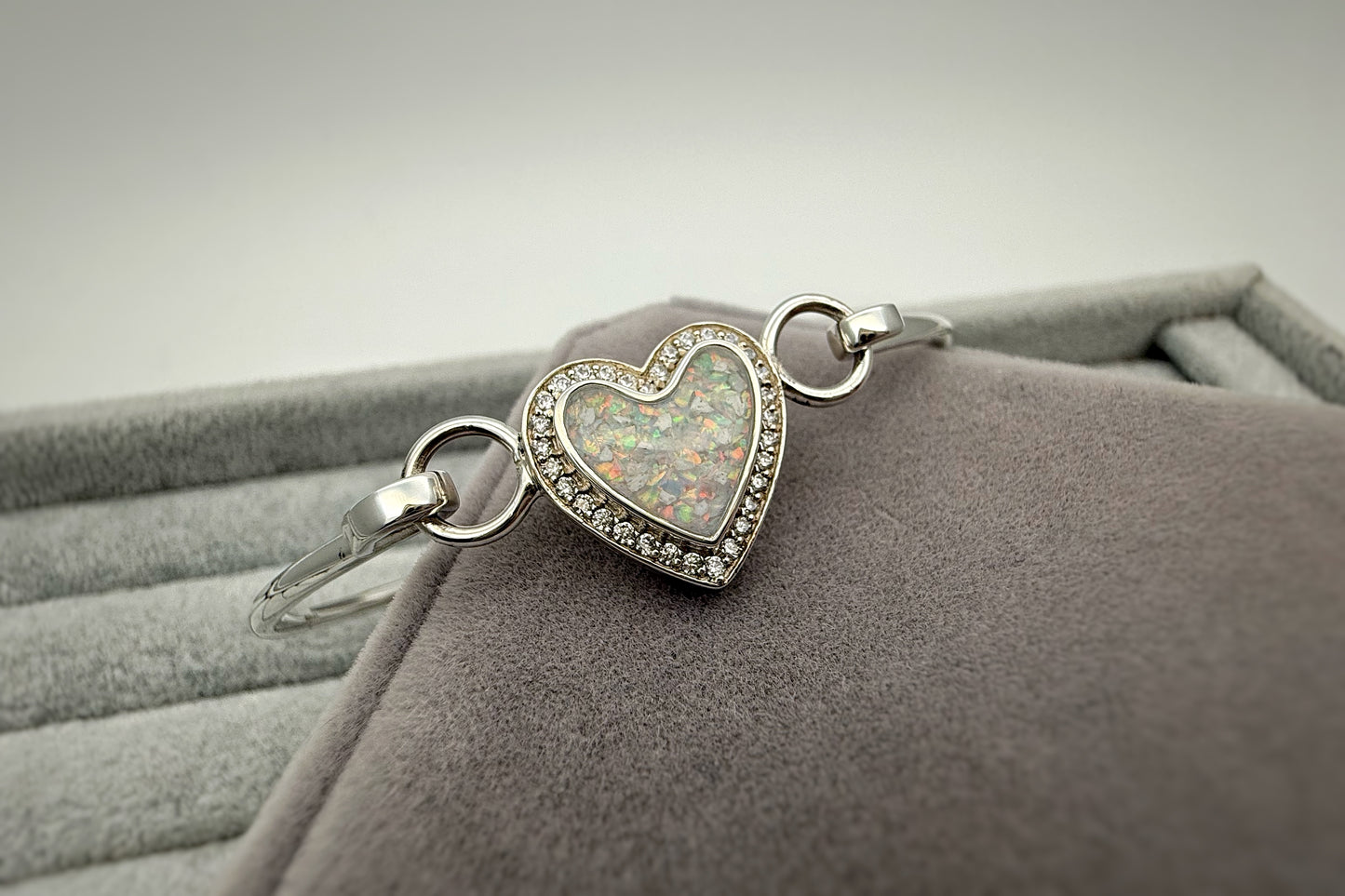925 Silver Heart Crystal Bangle