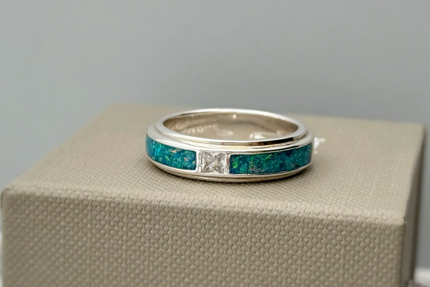 925 Silver Unisex 5mm Double Channel Crystal Band Ring