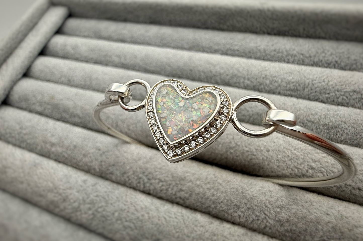925 Silver Heart Crystal Bangle