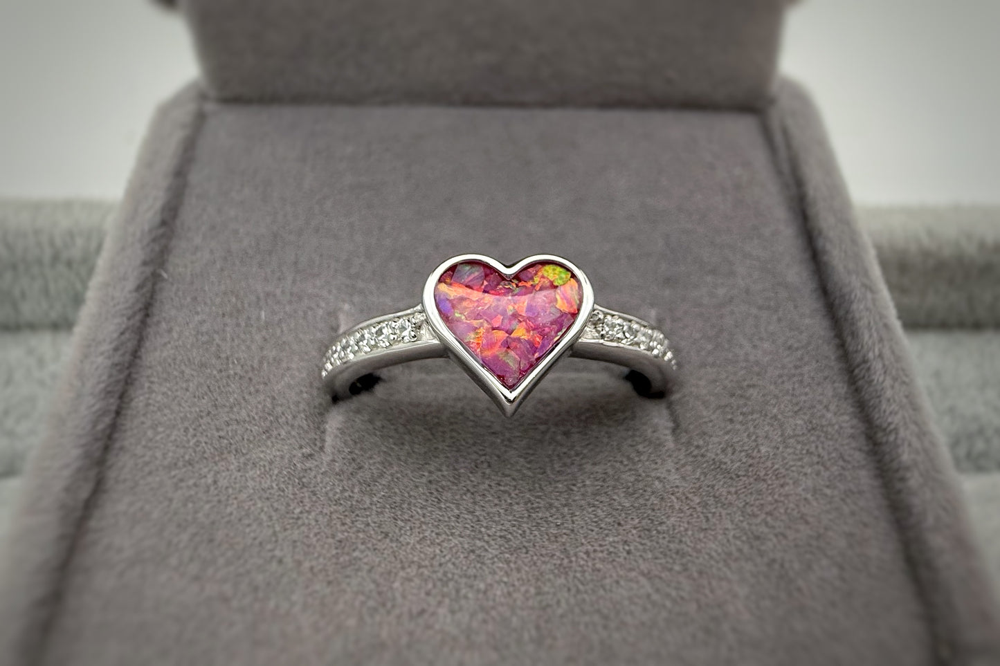 9k Gold Heart Crystal Shoulder Ring