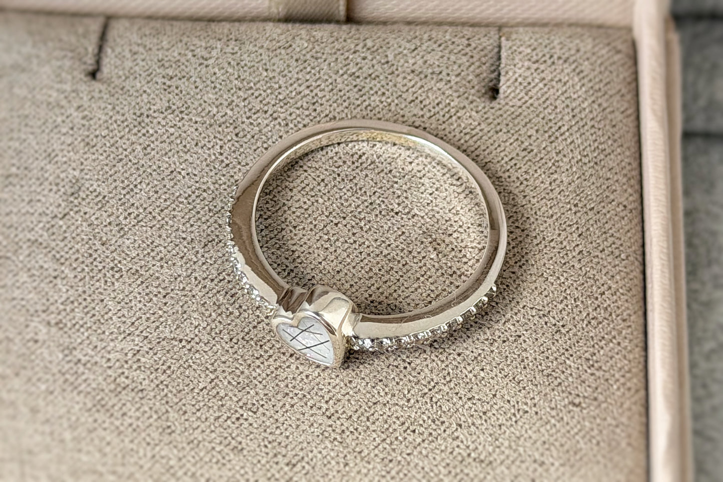 925 Silver Dainty Side Heart Ring
