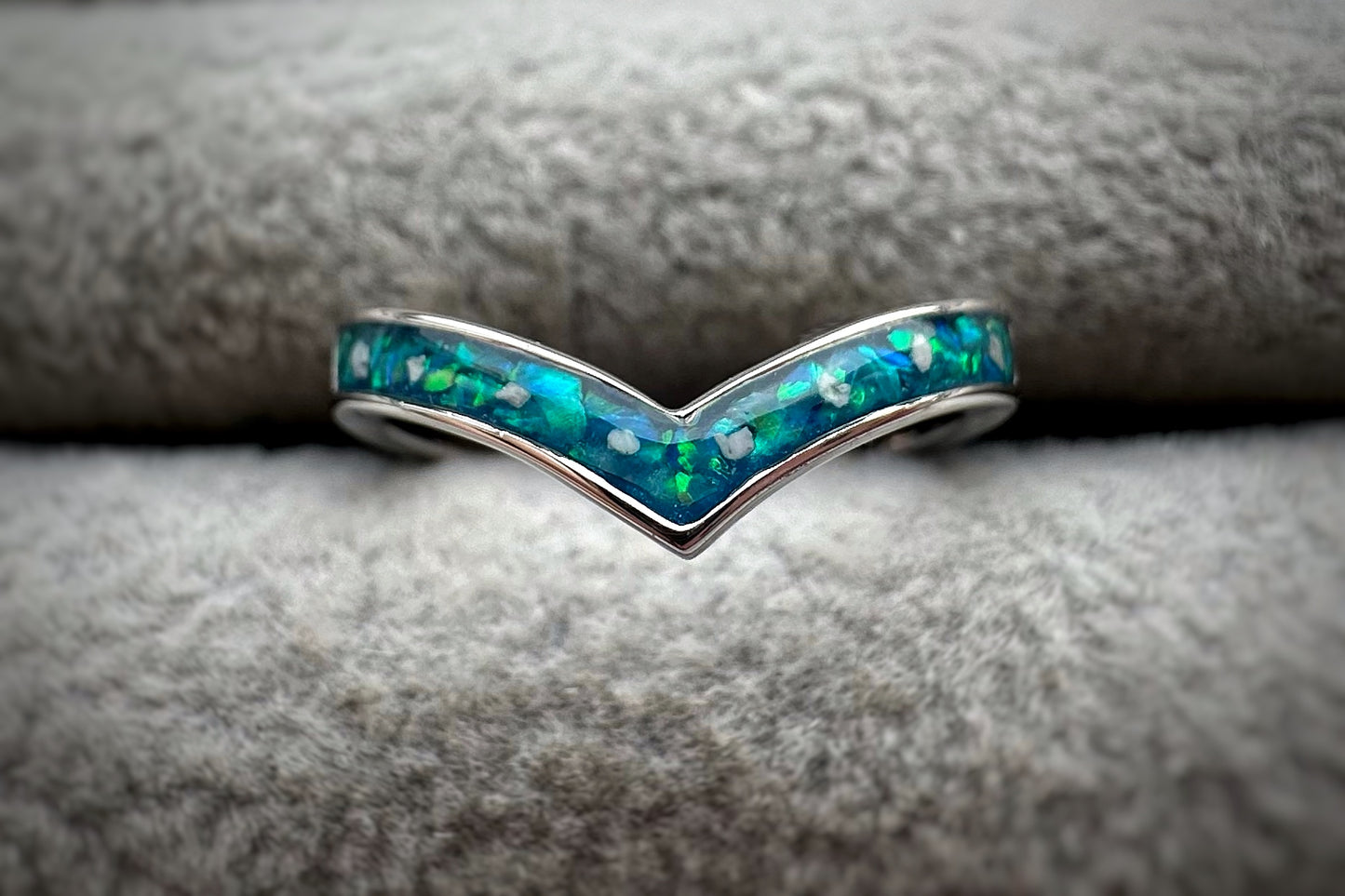 9k Gold Wishbone Ring