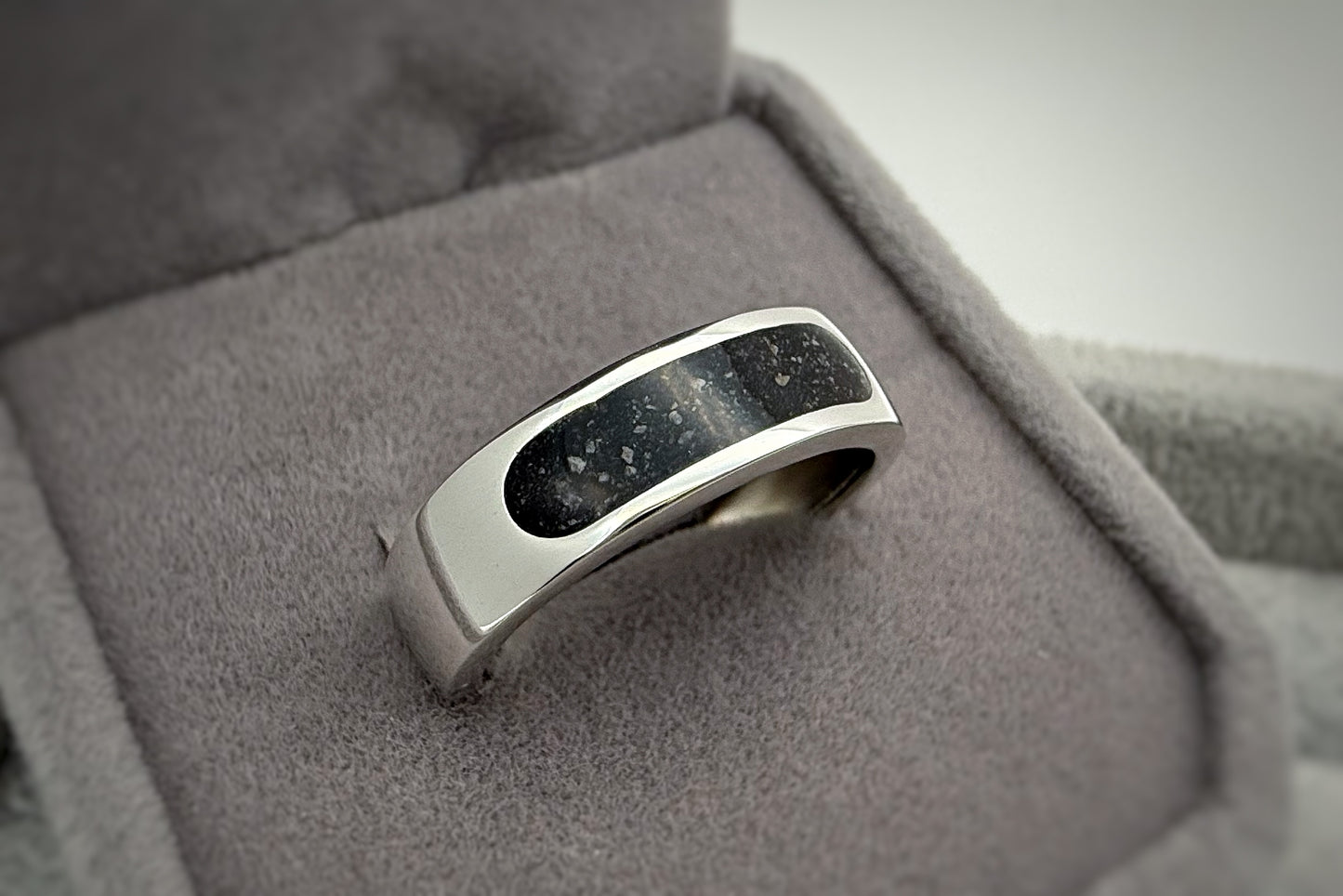 925 Silver Unisex 6mm Channel Band Ring