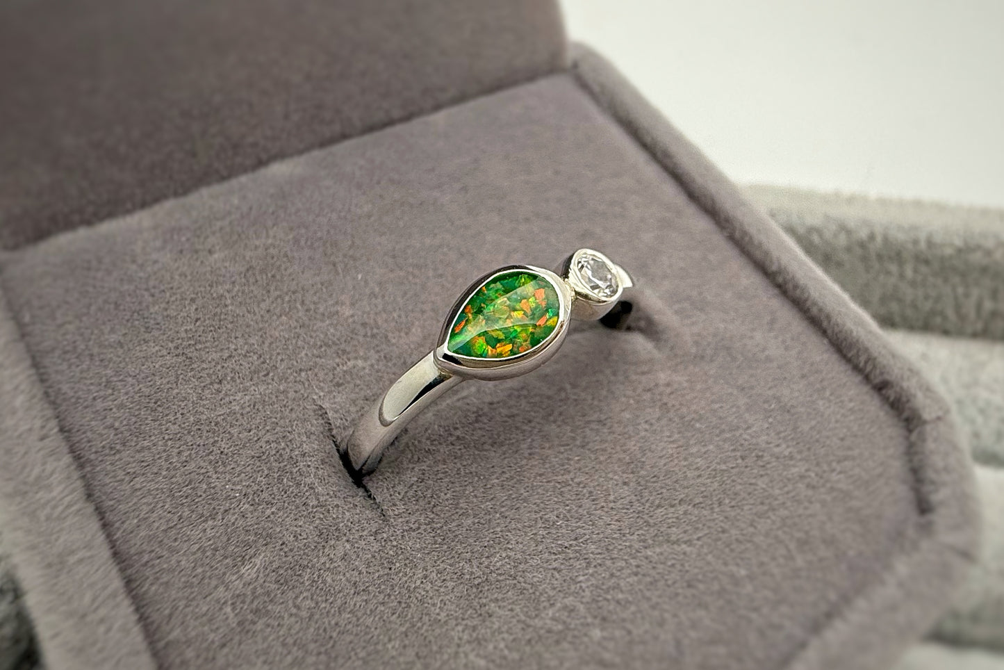 925 Silver Pear Single Crystal Ring