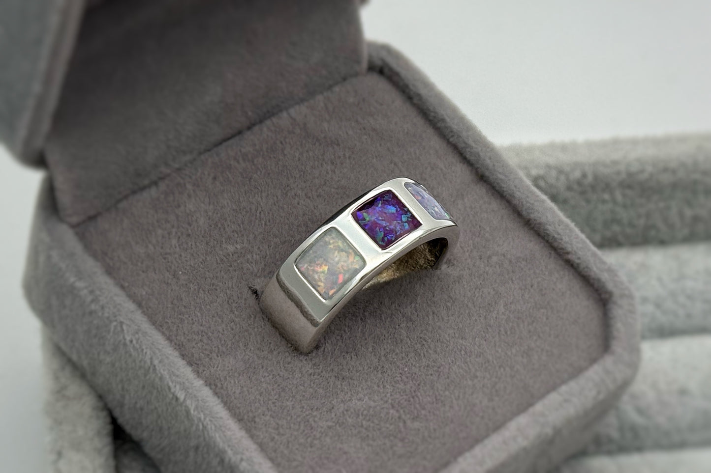 925 Silver Gent’s Three Stone Band Ring
