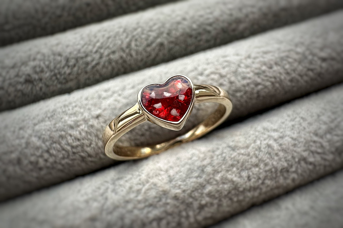 9k Gold Simple Heart Ring