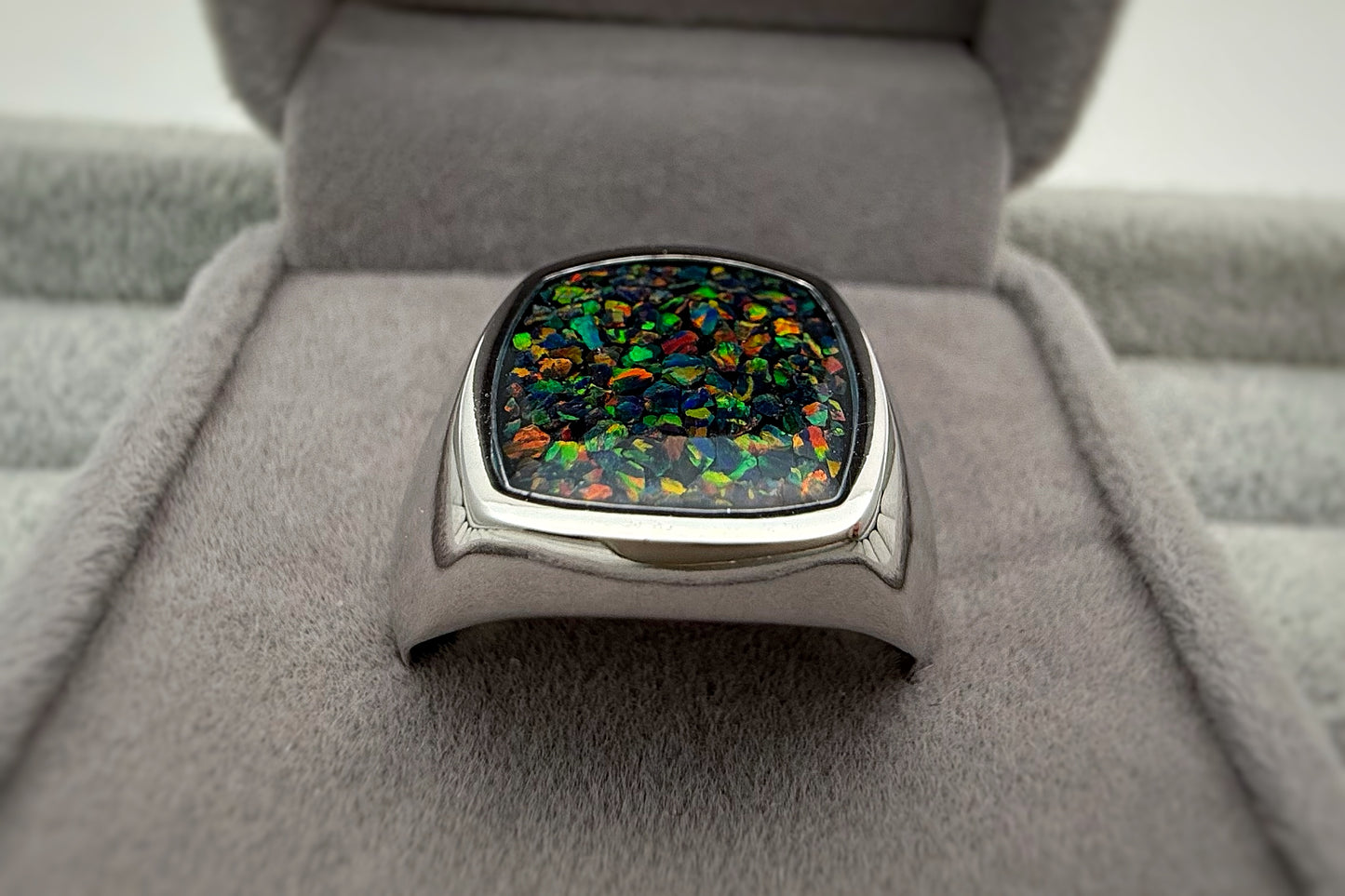 9k Gold Unisex Rounded Square Signet Ring