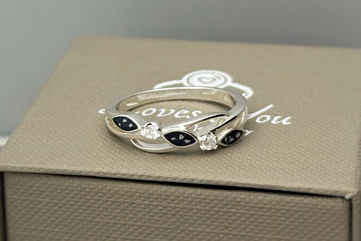 925 Silver Three Stone Eternity Ring