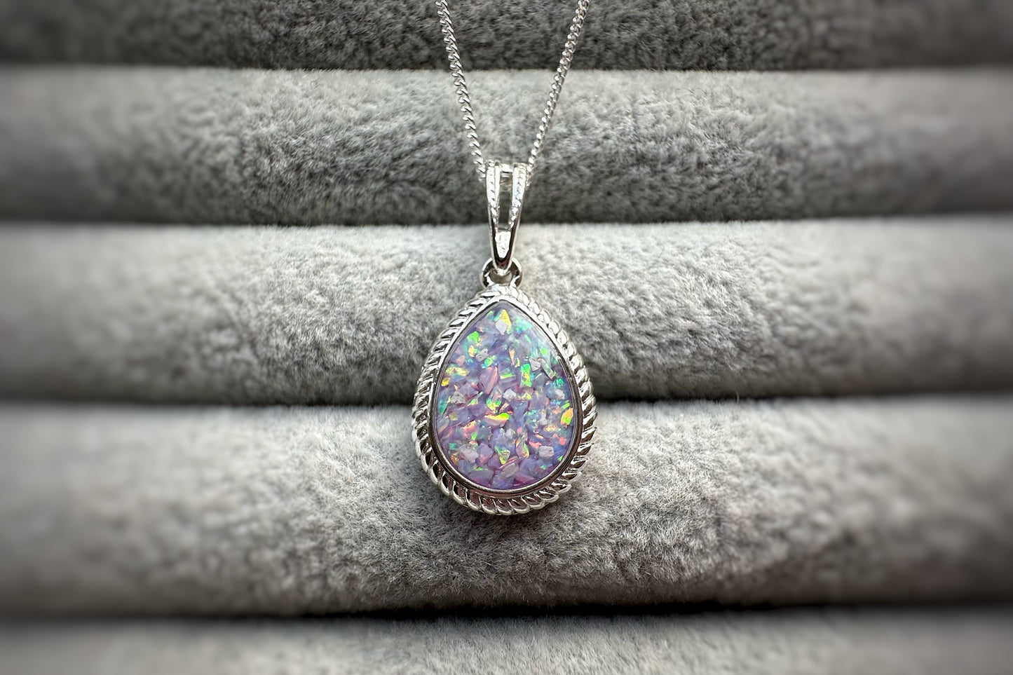 925 Silver Rope Edged Tear Drop Pendant