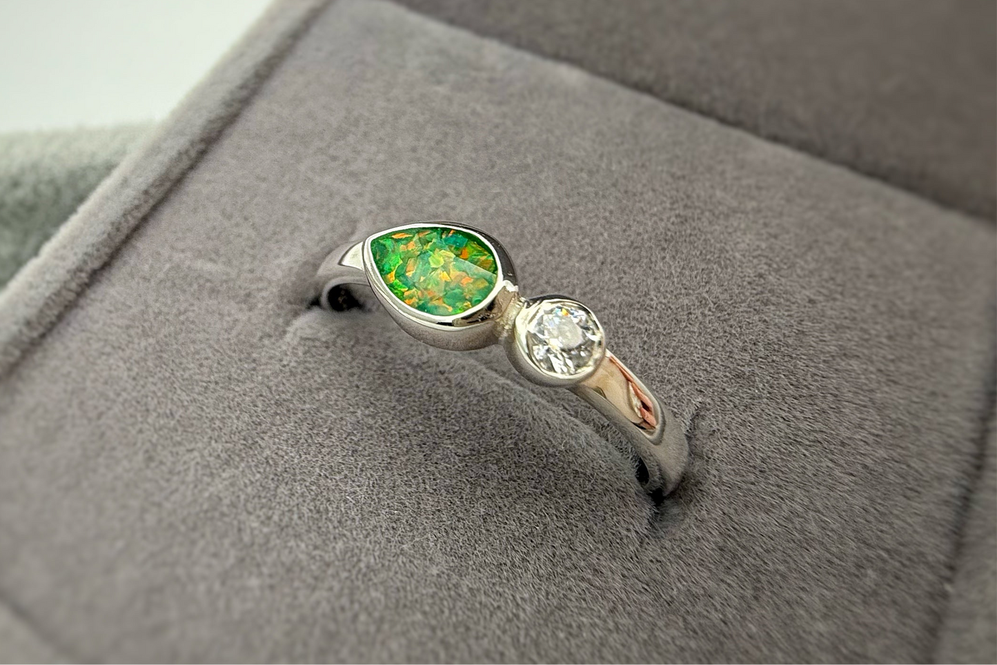 925 Silver Pear Single Crystal Ring