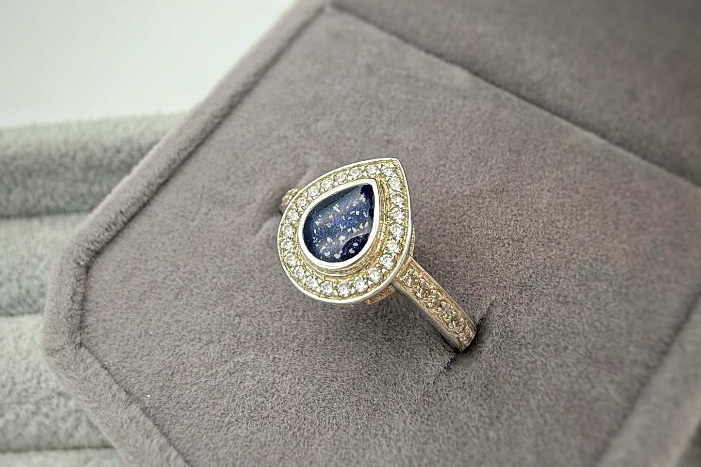 925 Silver Pear Drop Crystal Ring