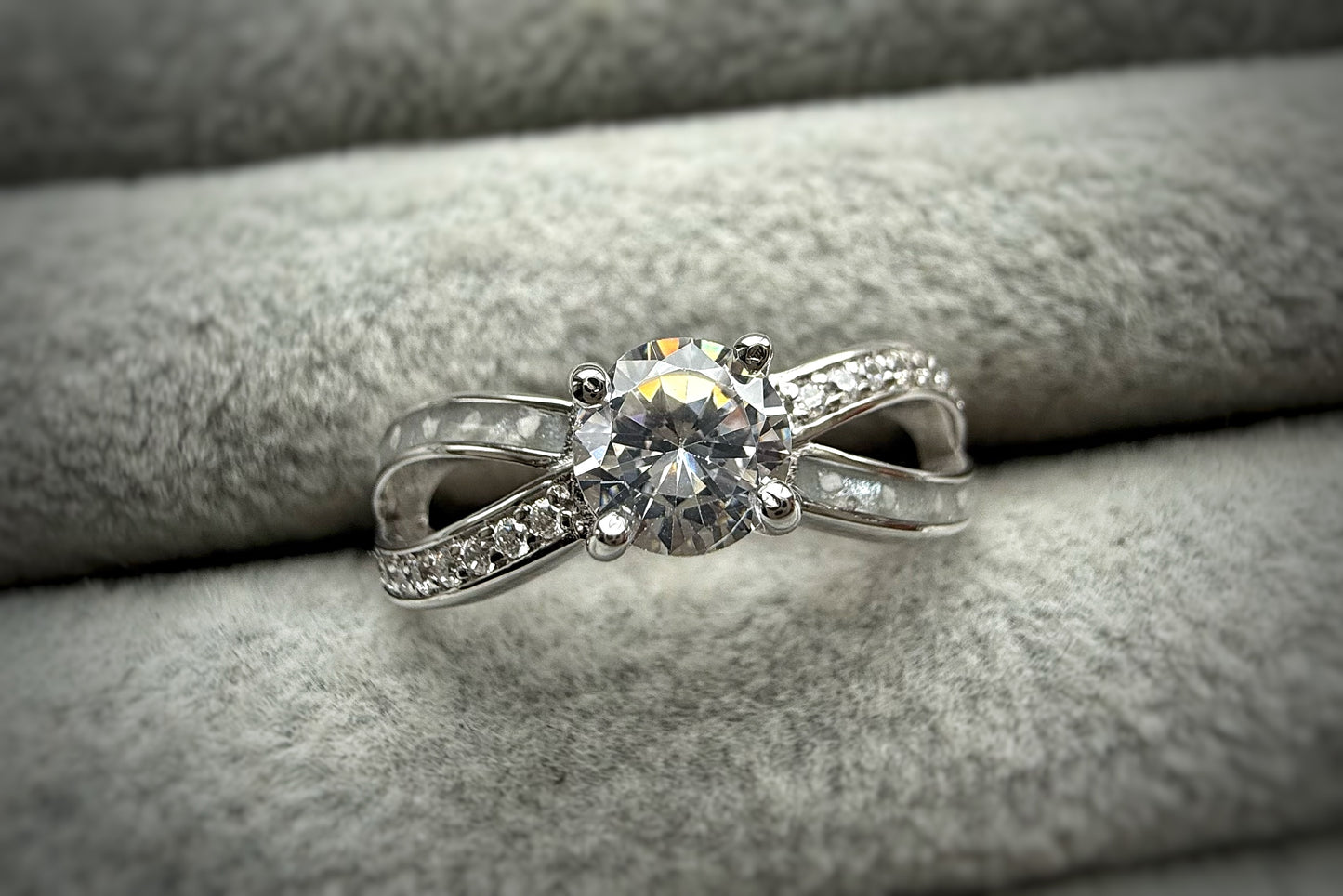 9K Gold Solitaire Infinity Crystal Ring