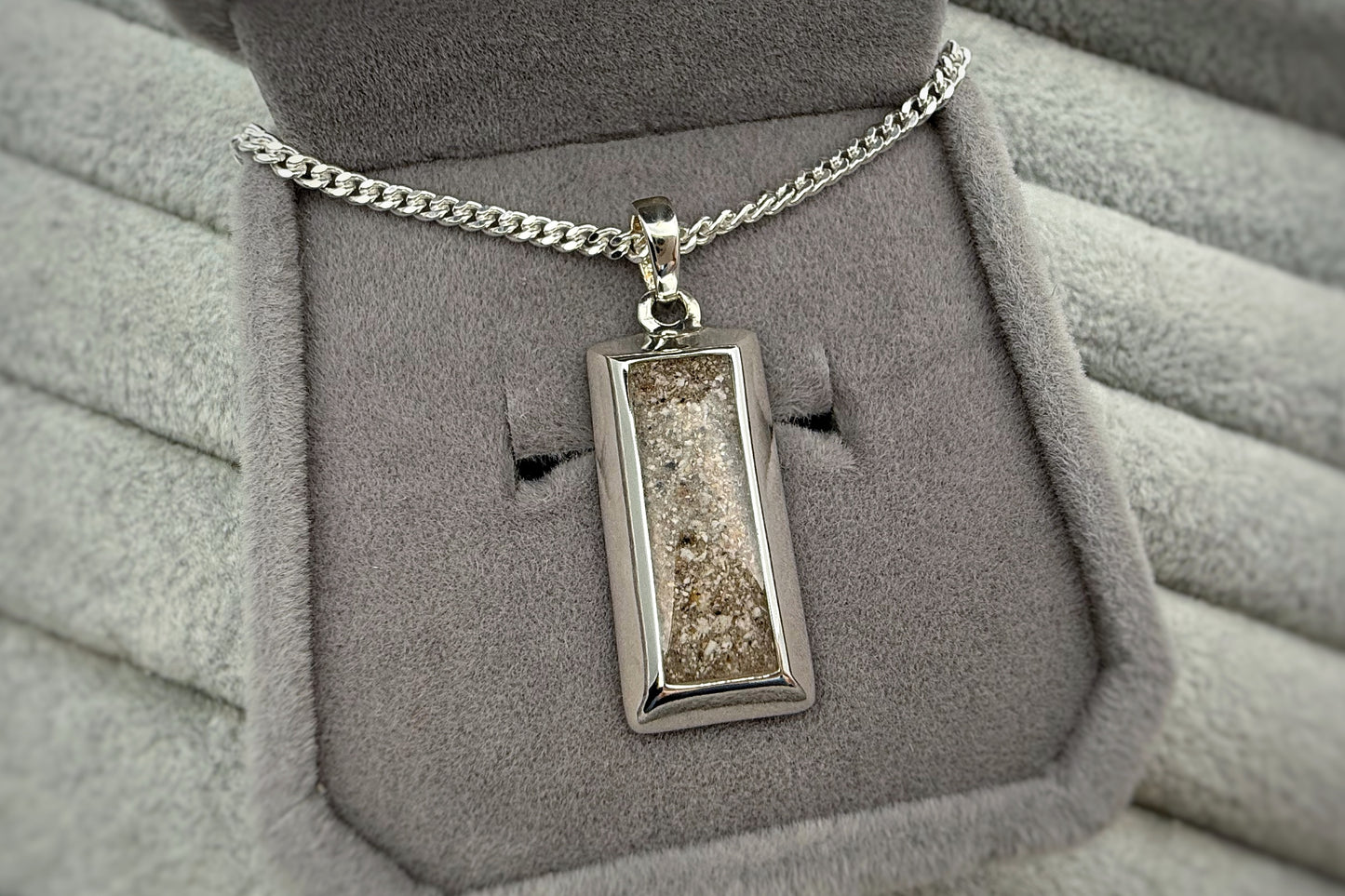 925 Silver Gent’s 3D Gold Bar Style Pendant