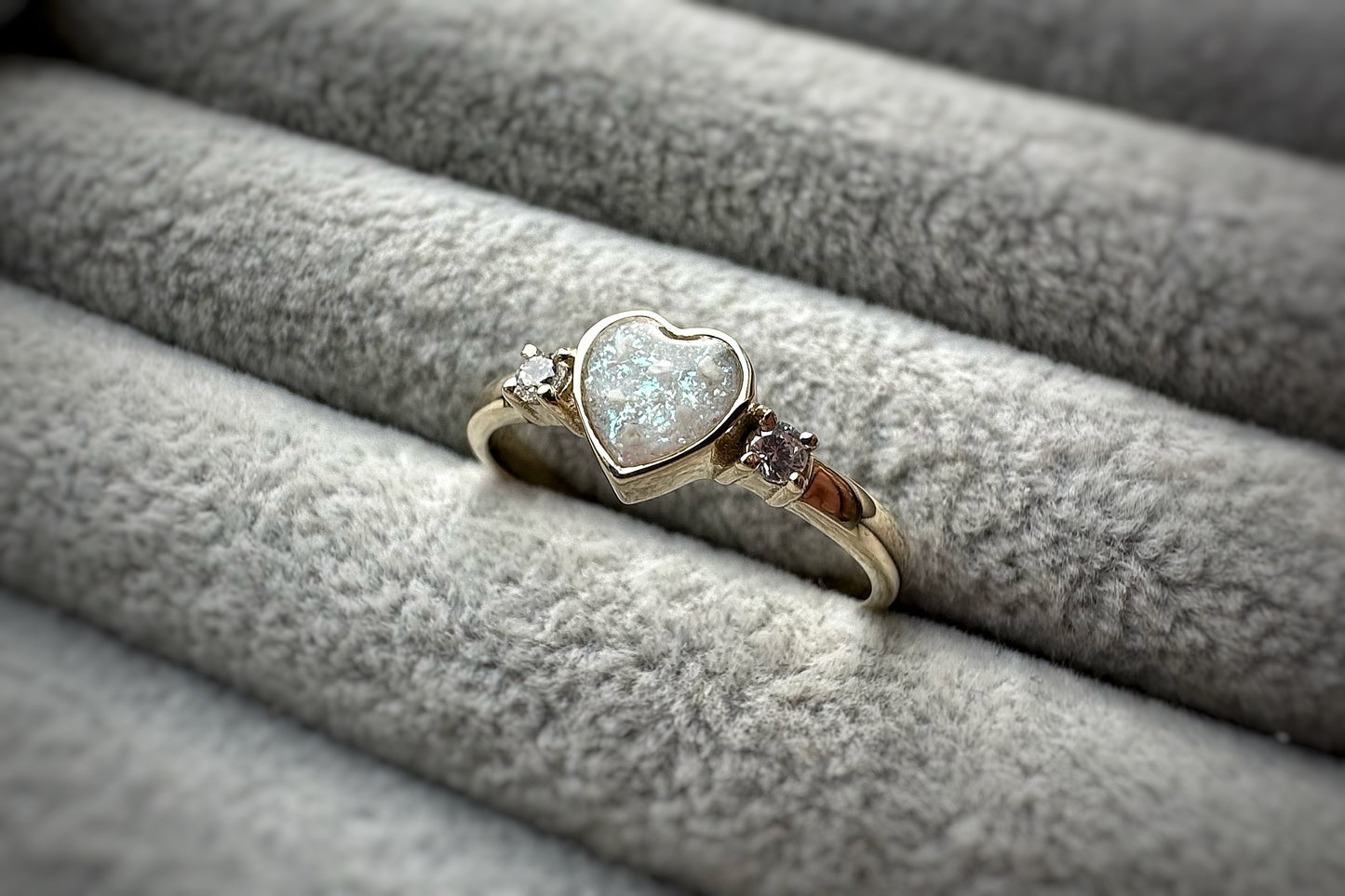 9k Gold Heart Crystal Side Ring