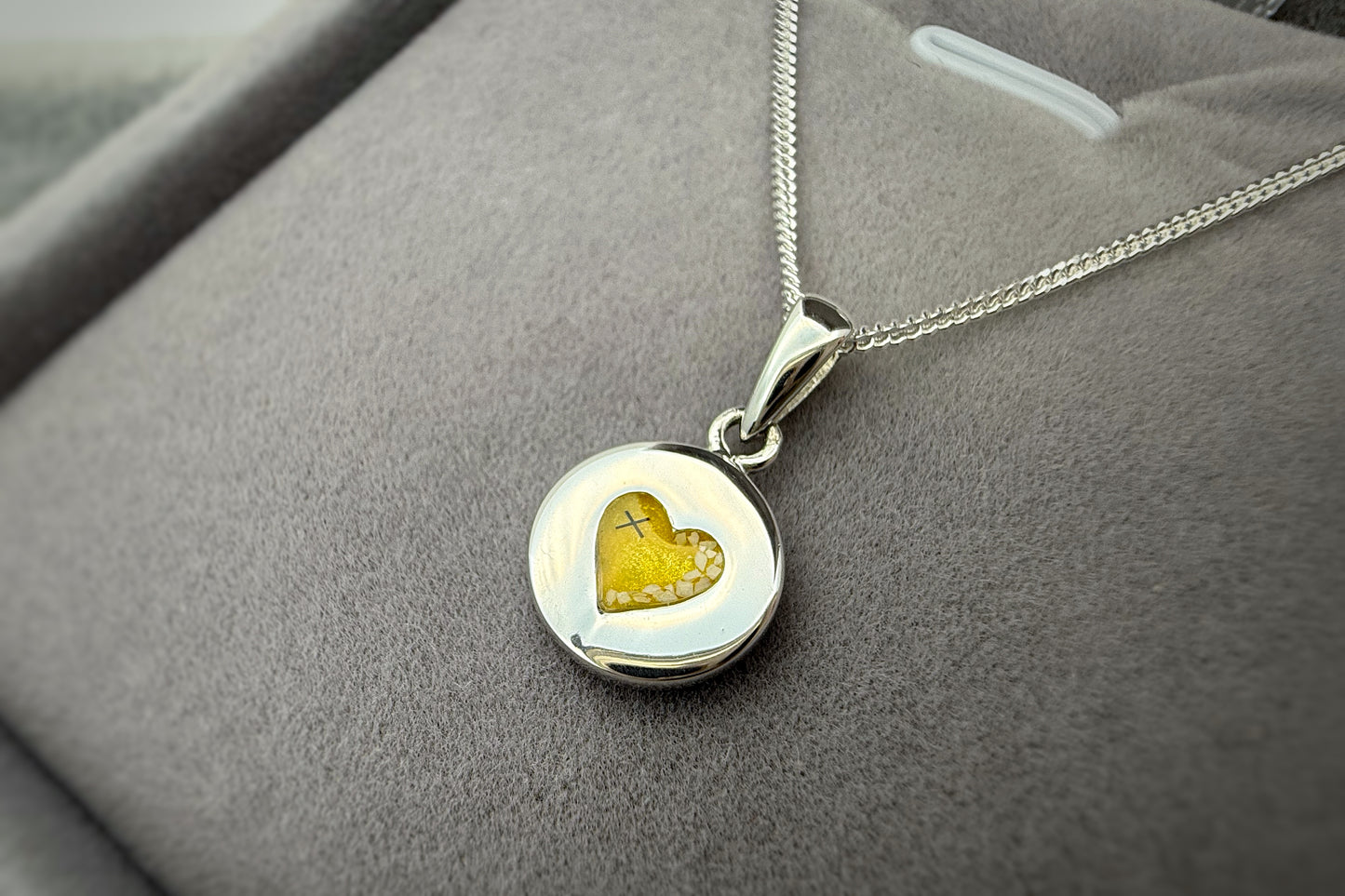 925 Silver Small Round Heart Indent Pendant