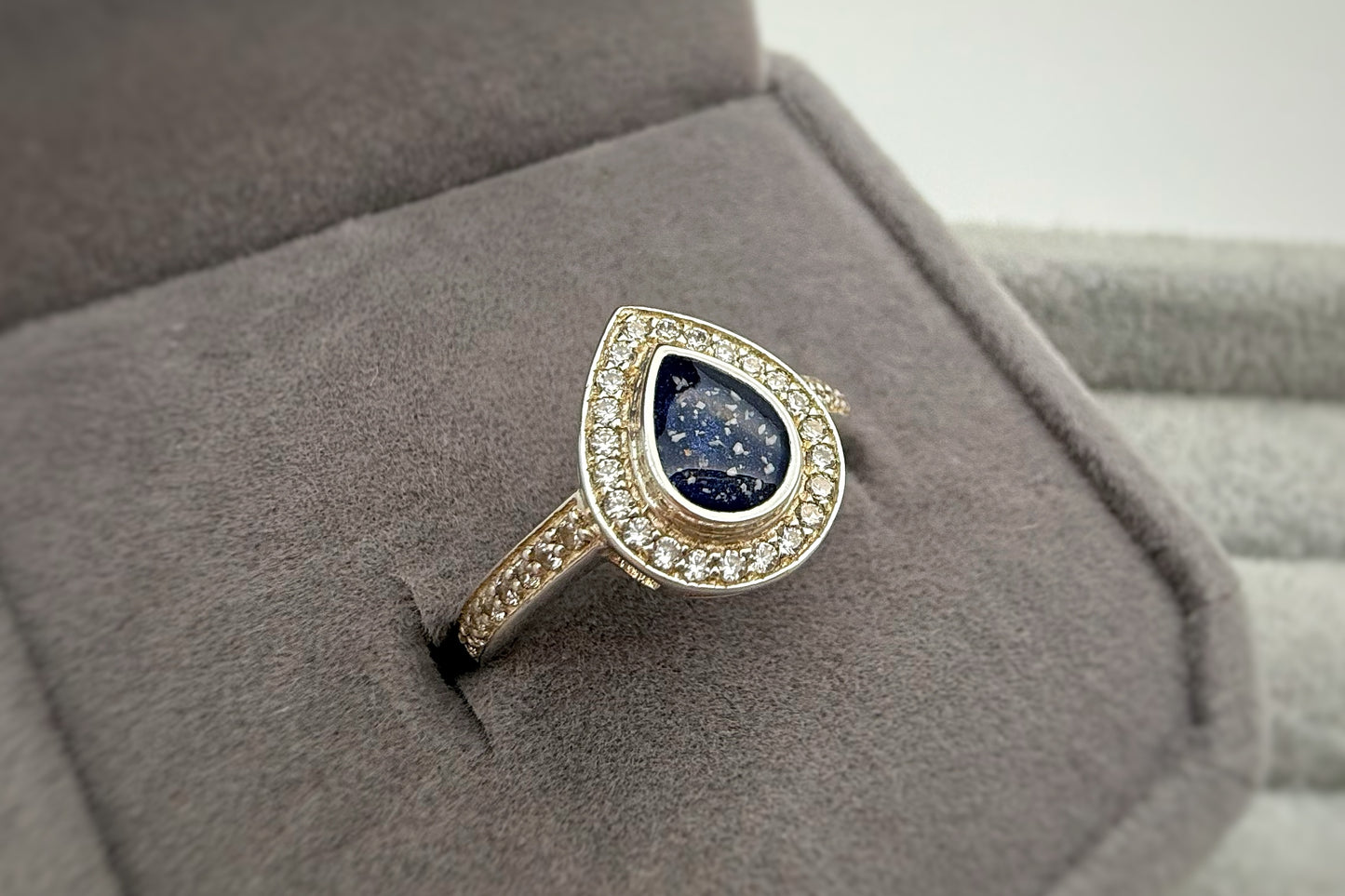 925 Silver Pear Drop Crystal Ring