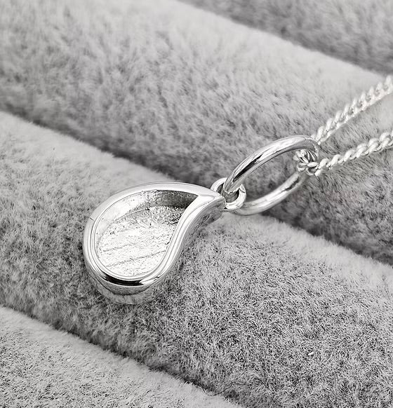 925 Silver Simple ‘Milk Drop’ Thick Trim Pendant