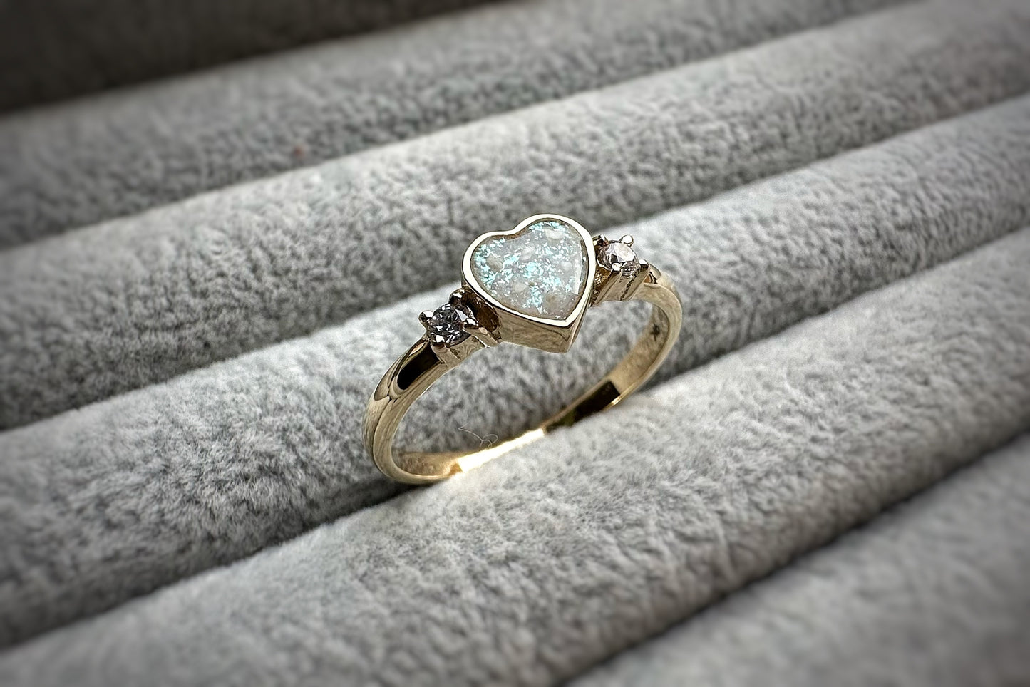 9k Gold Heart Crystal Side Ring
