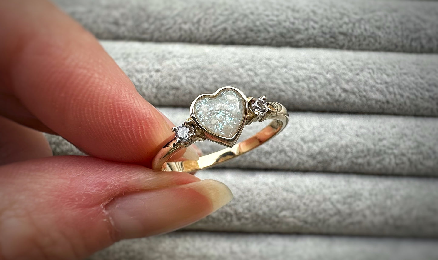 9k Gold Heart Crystal Side Ring