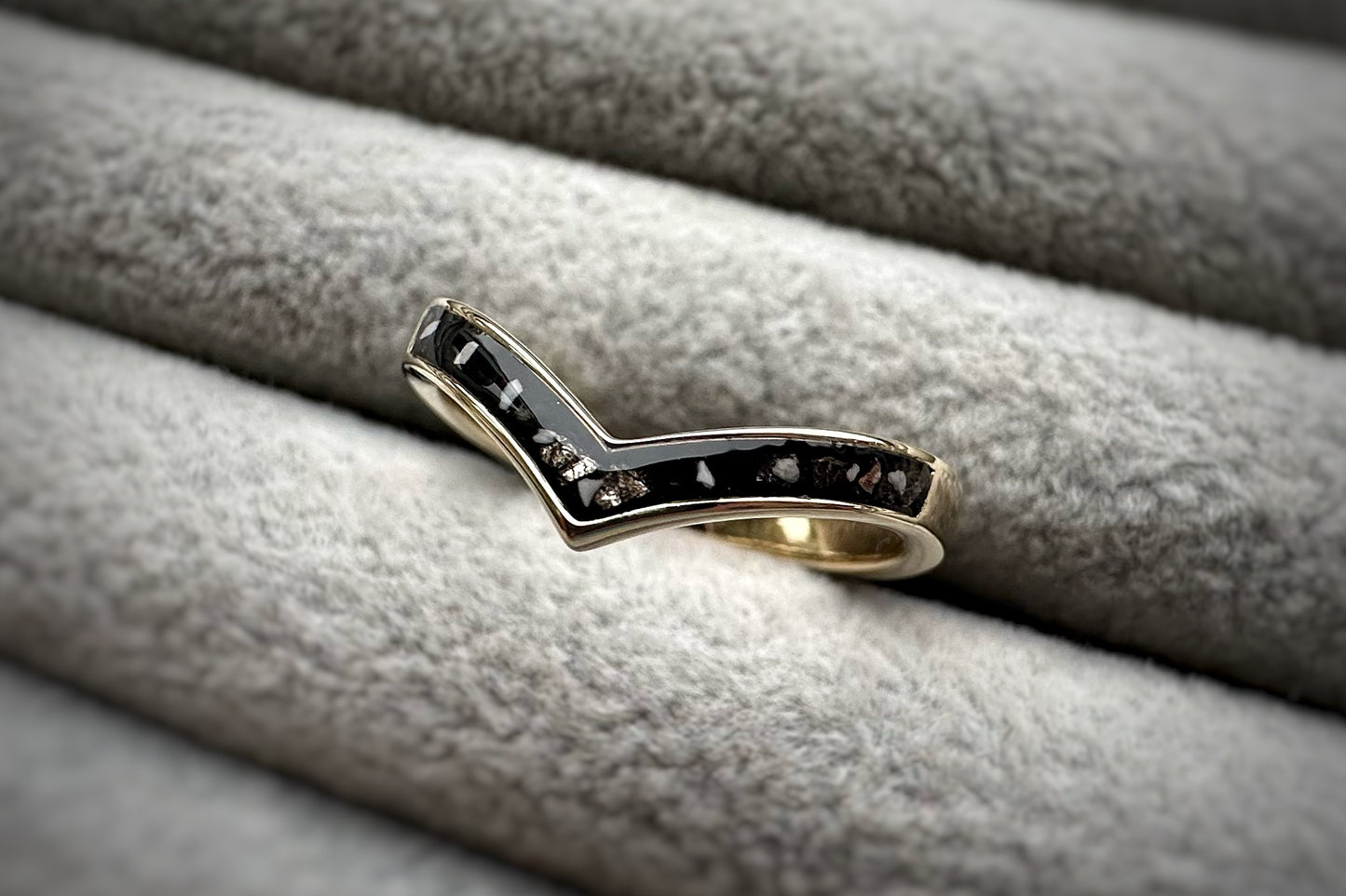 9k Gold Wishbone Ring