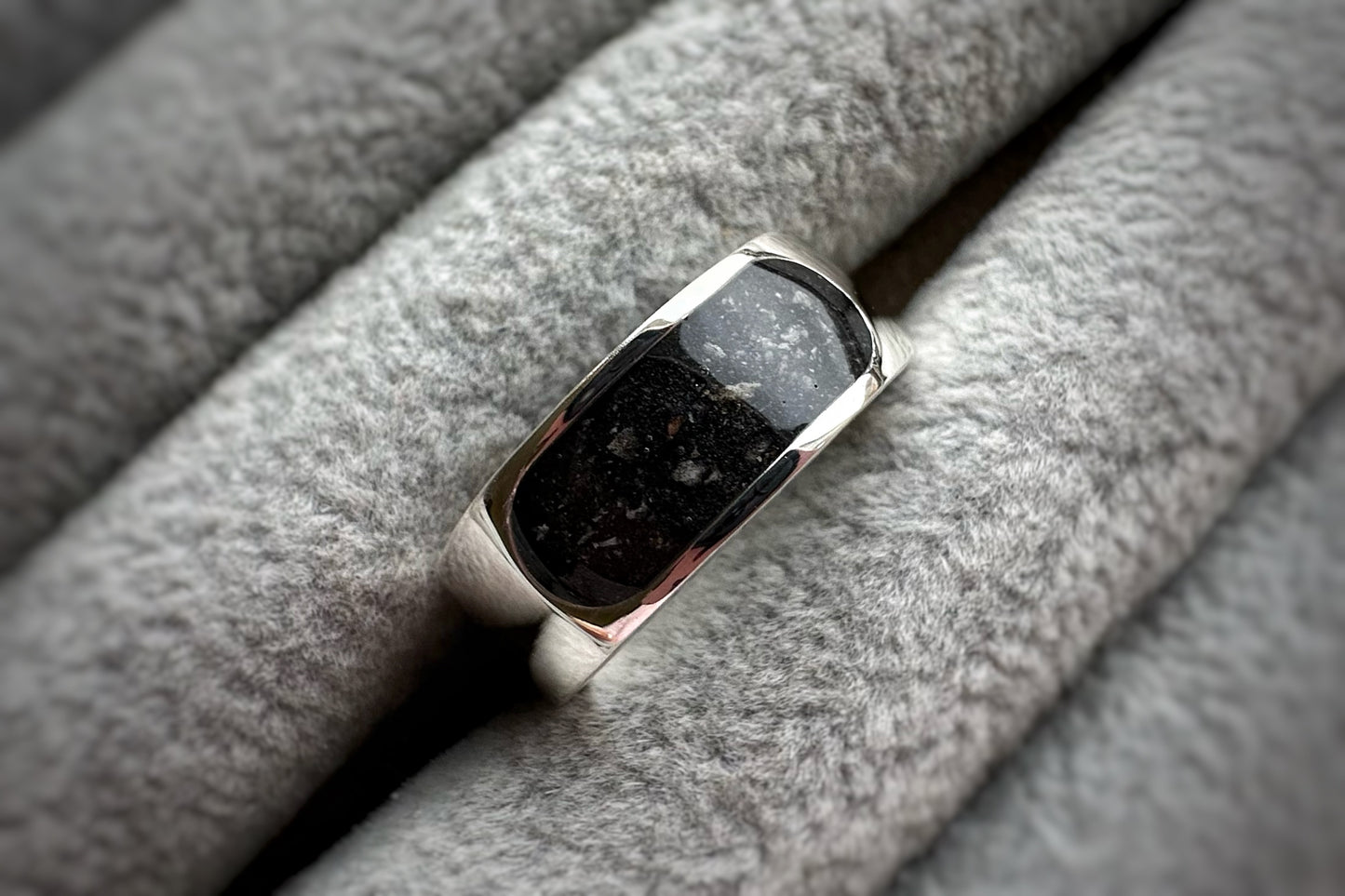 925 Silver Unisex 8mm Channel Band Ring