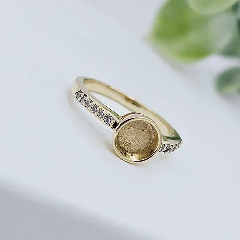 9k Gold Round Crystal Shoulder Ring