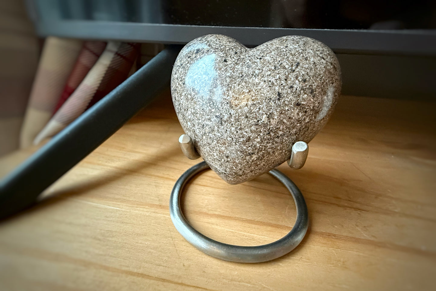Large Ashes Display Heart with Stand