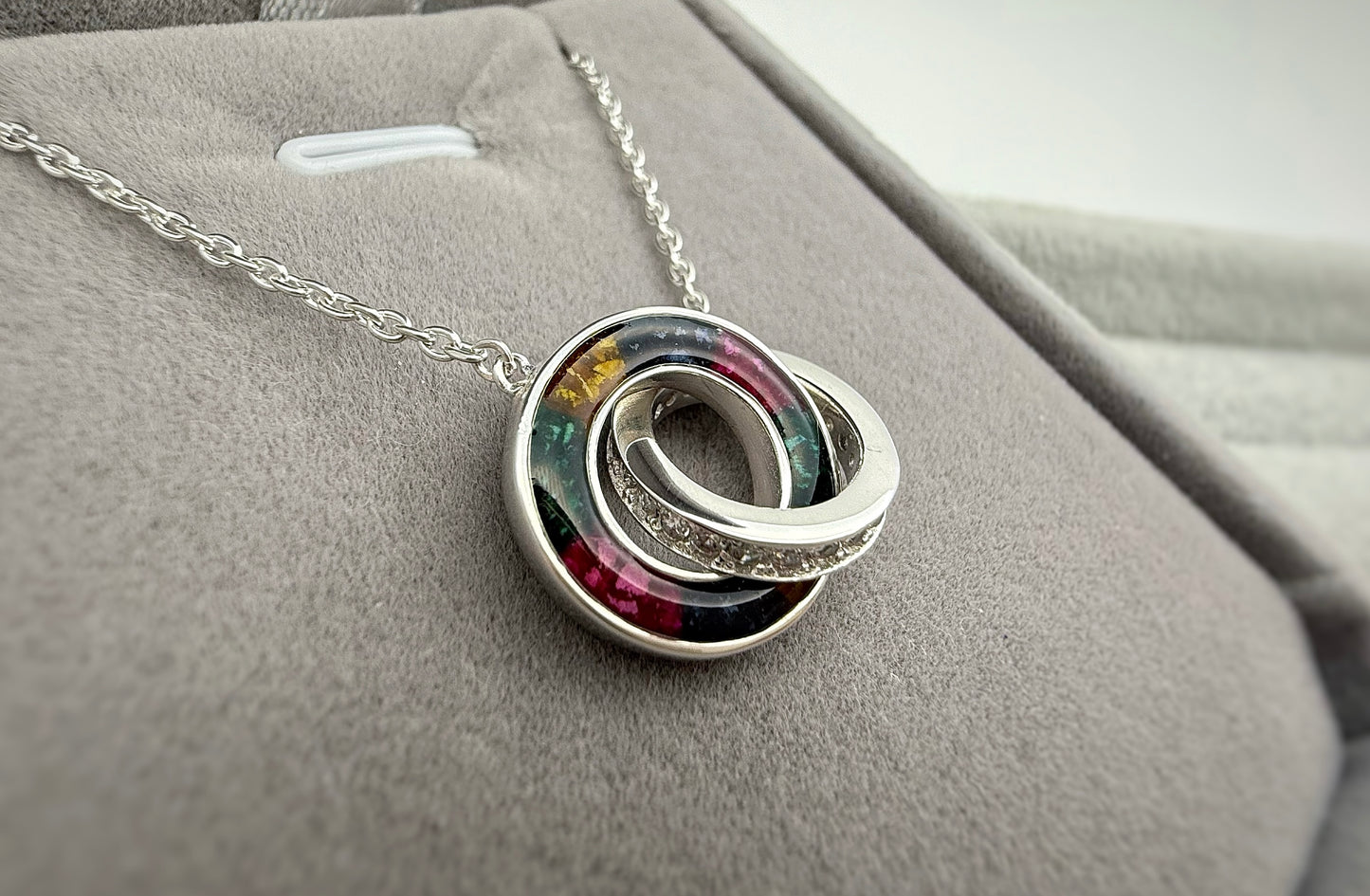 925 Silver Link of Love Pendant