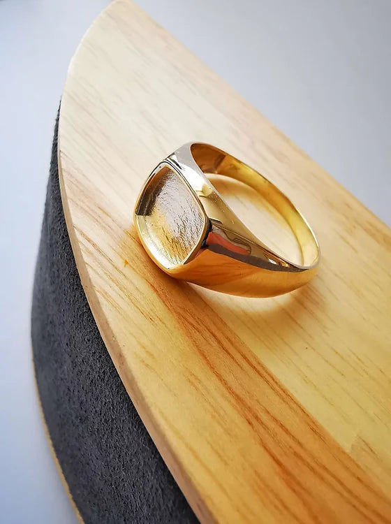 9k Gold Unisex Rounded Square Signet Ring