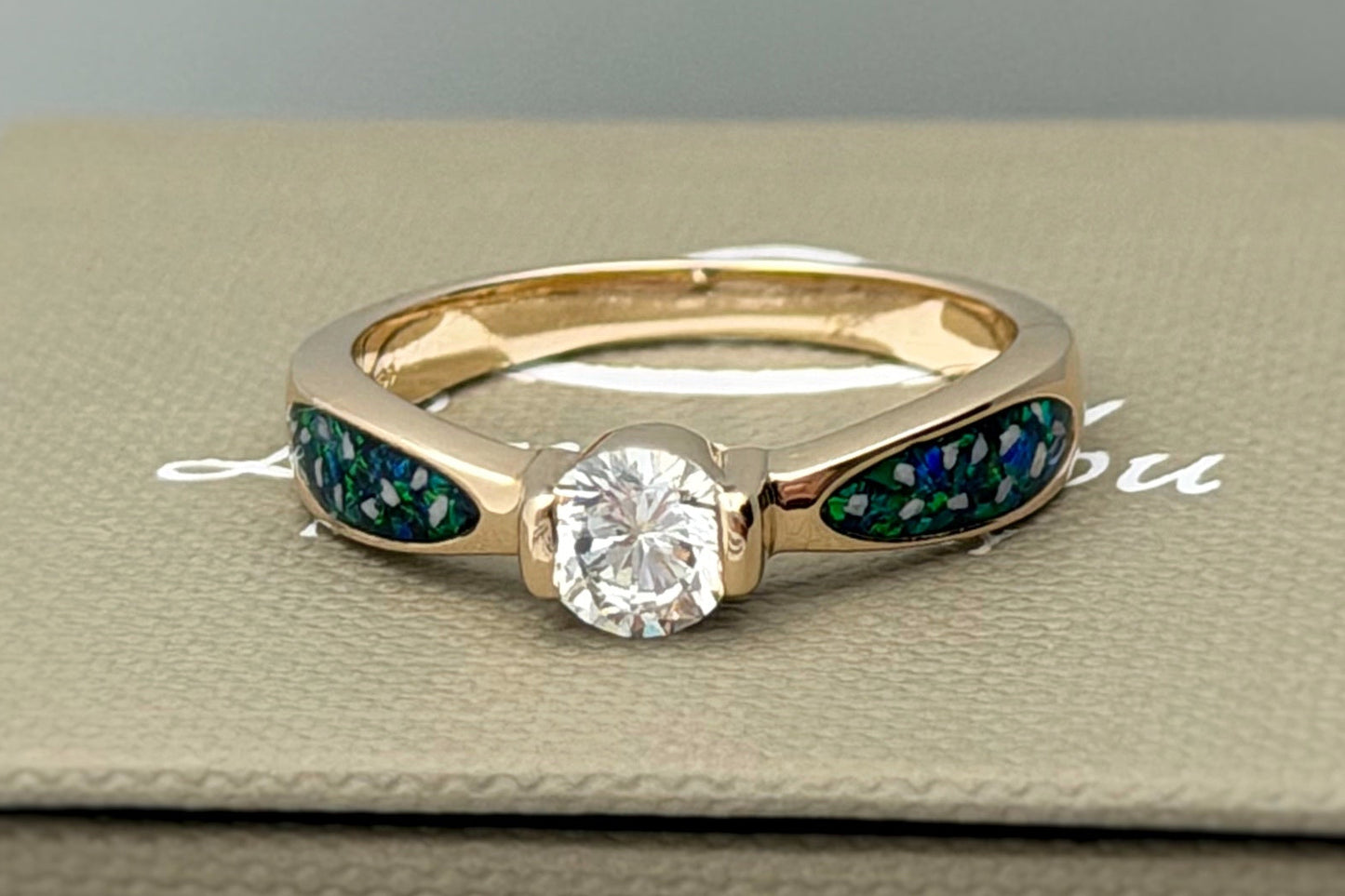 9k Gold Solitaire Round CZ Shoulder Stone Ring