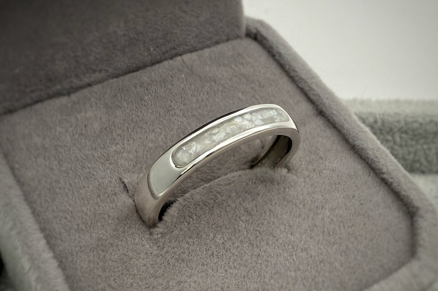 925 Silver Unisex 4mm Channel Band Ring
