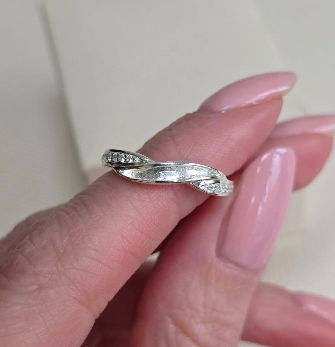 925 Silver Wave Crystal Band Ring