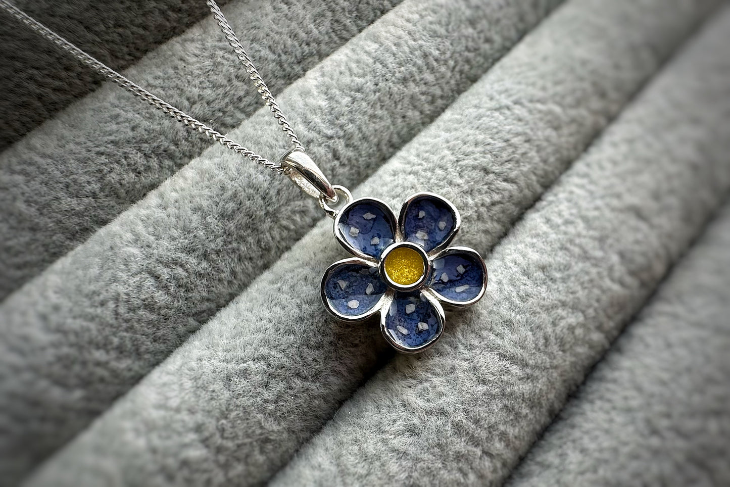 925 Silver Forget-Me-Not Pendant