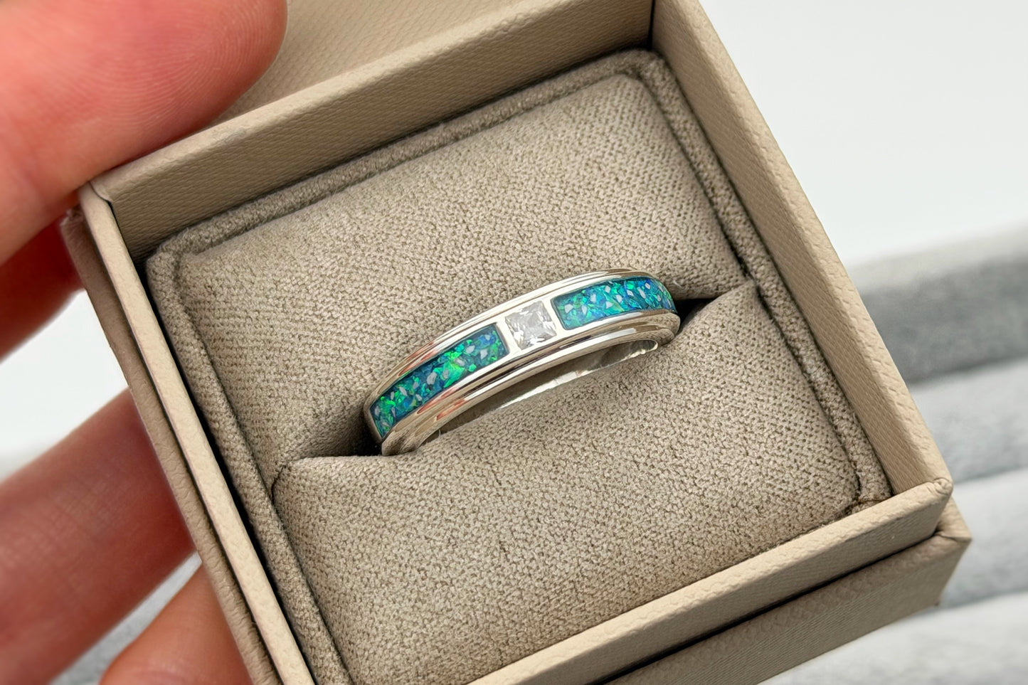 925 Silver Unisex 5mm Double Channel Crystal Band Ring