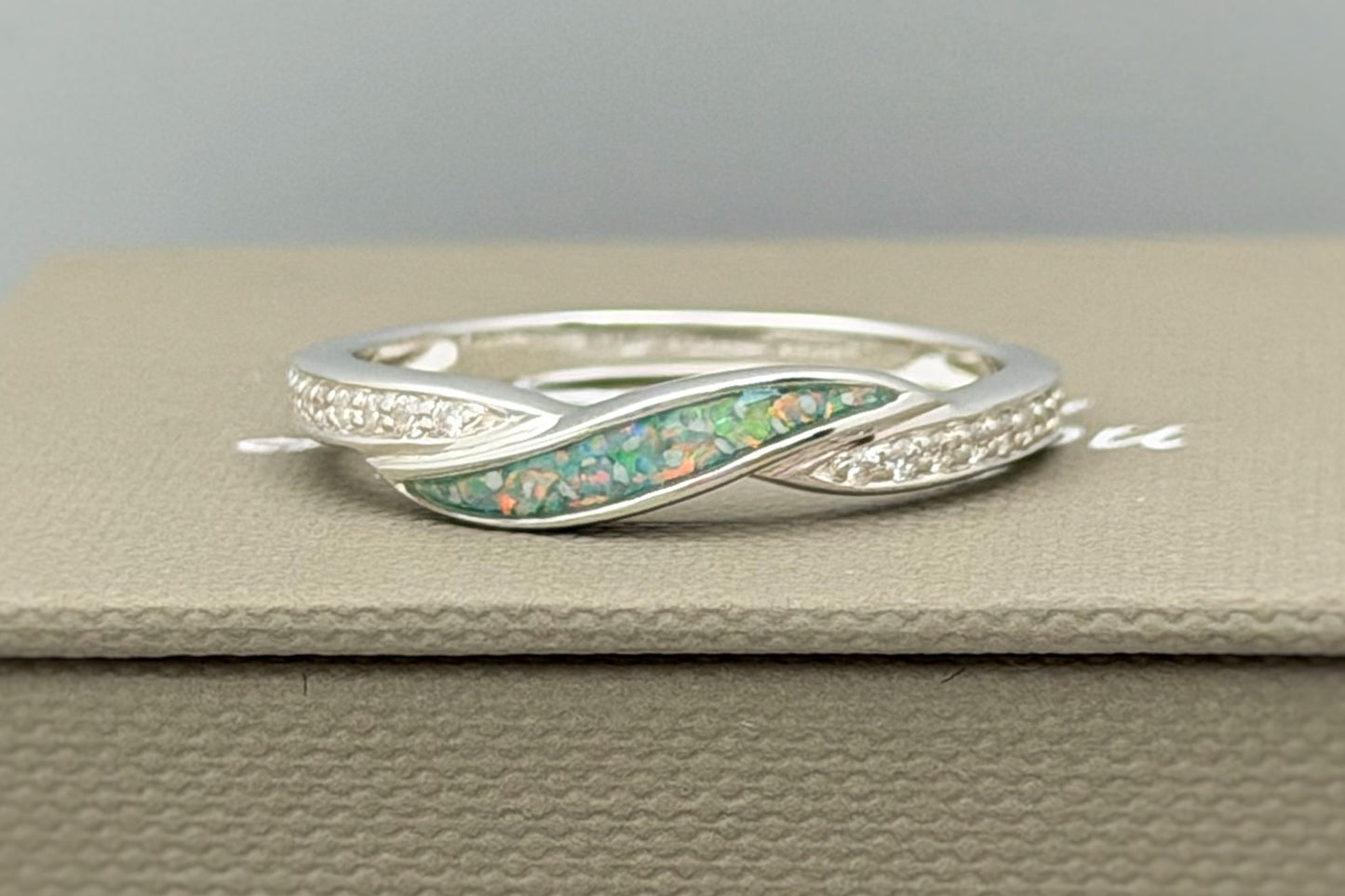 925 Silver Wave Crystal Band Ring