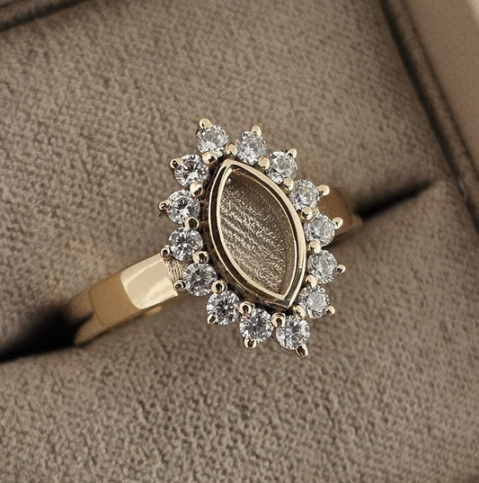 9k Gold Princess Crystal Ring