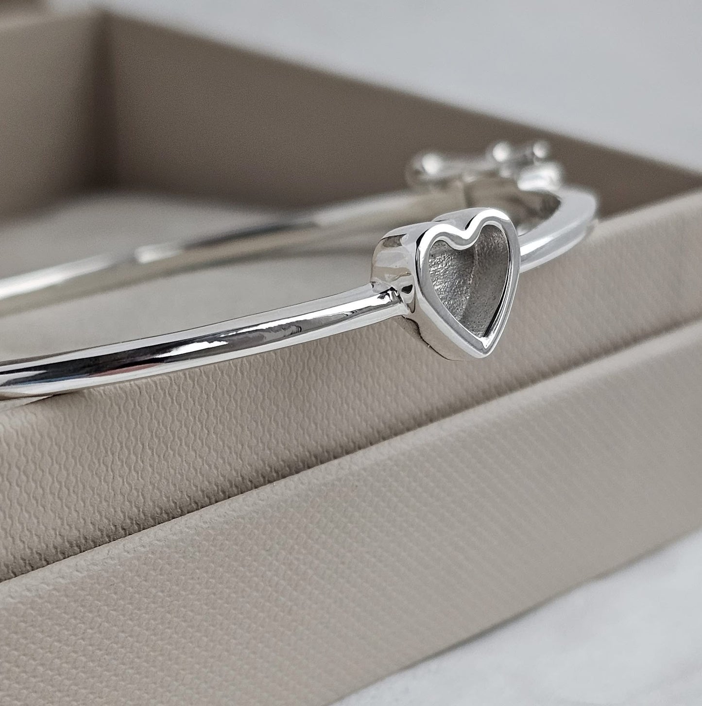 925 Silver Mini Bubble Heart Safety Bangle