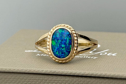9k Gold Oval Rope Edged Ring
