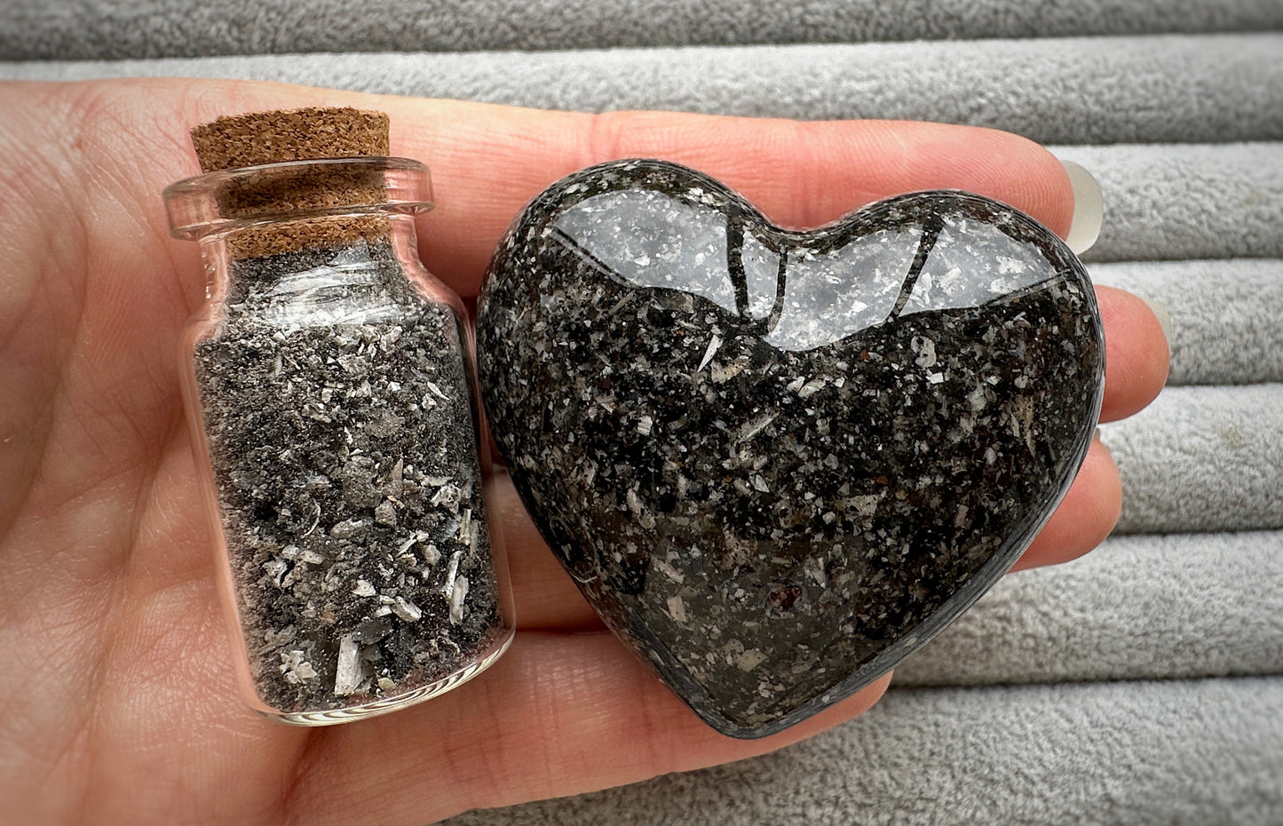 Large ‘Heart to Hold’ Ashes Pocket Heart