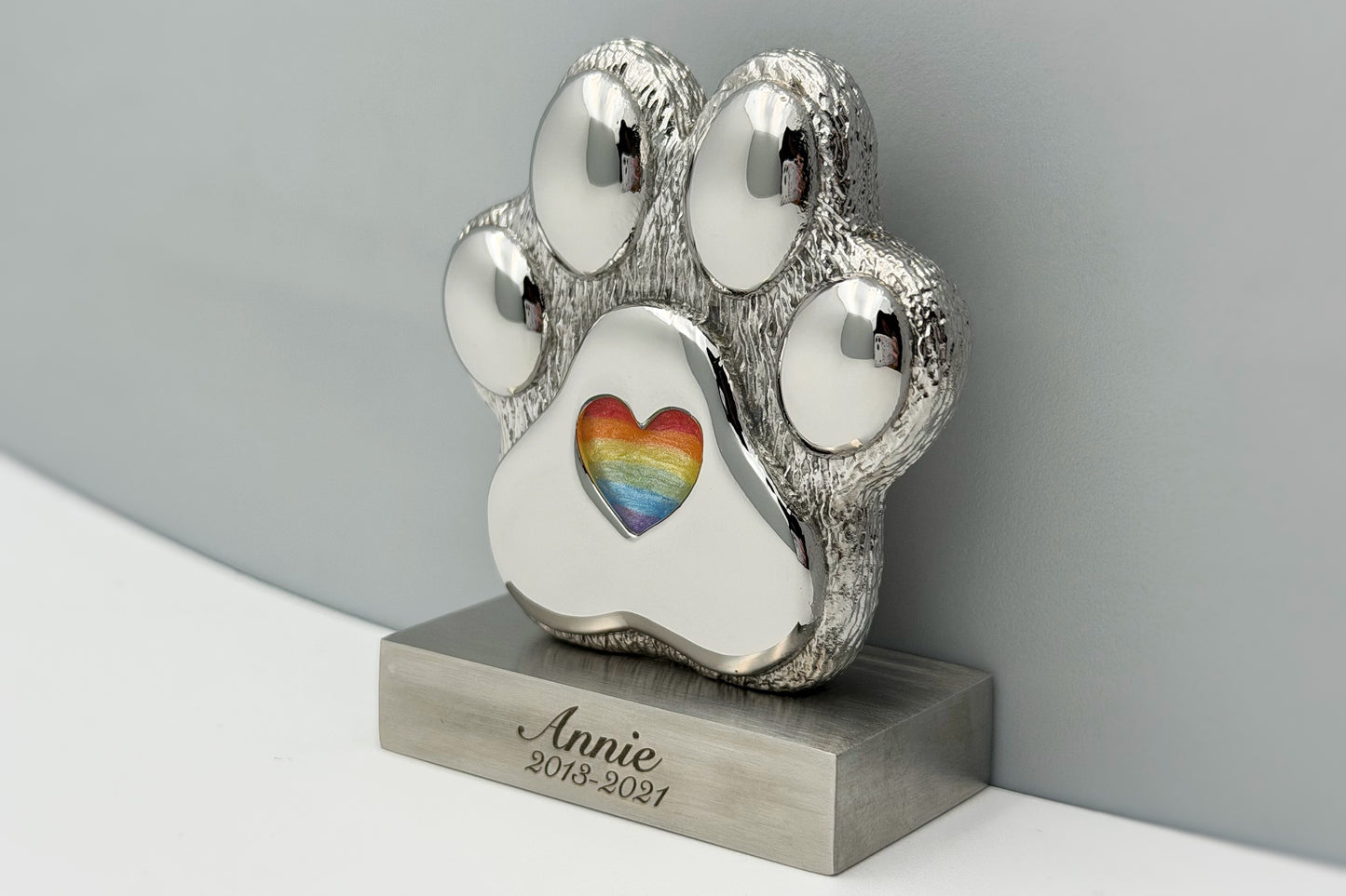 Paw Shape Stainless Steel Memorial Ornament with Stand