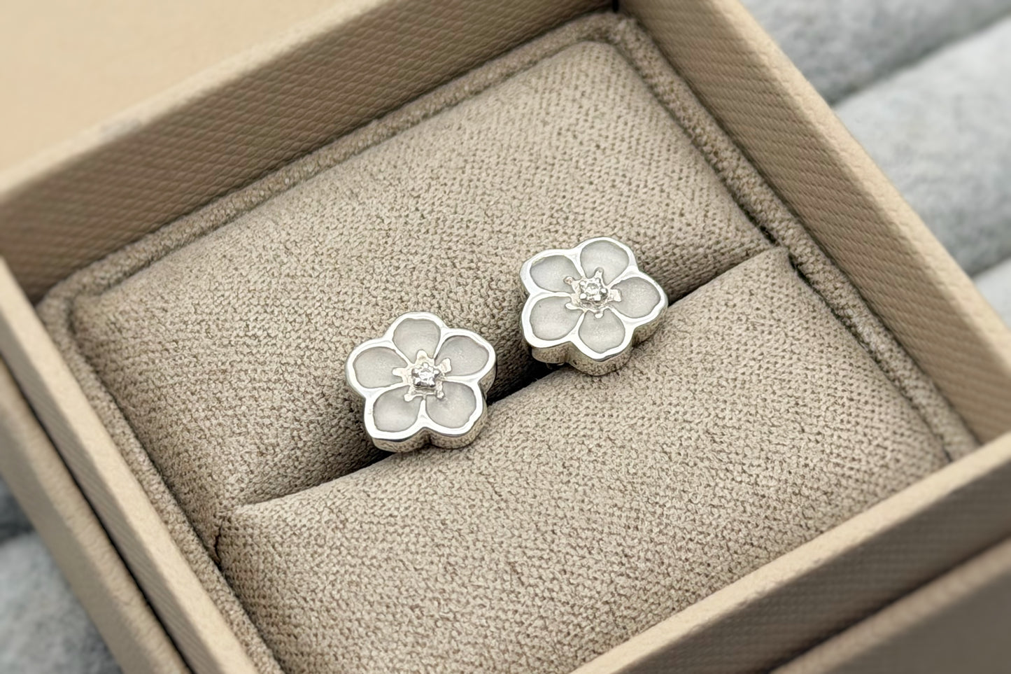 925 Silver Forget-Me-Not Stud Memorial Earrings
