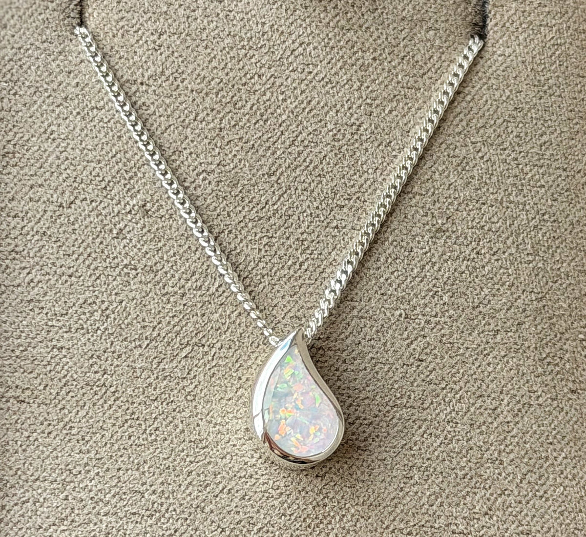 925 Silver Simple Floating ‘Tear Drop’ Pendant