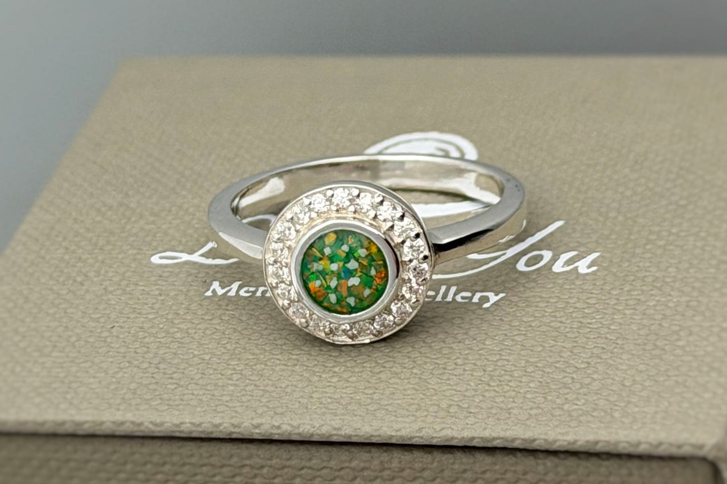 925 Silver Halo Cluster Crystal Ring