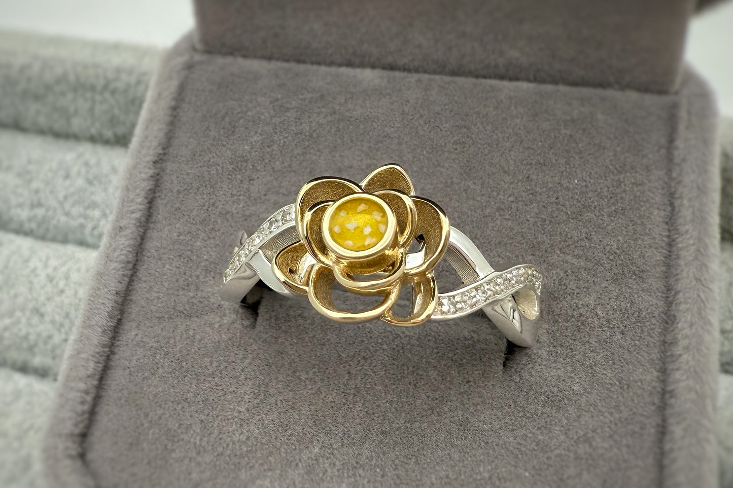 9K Gold & 925 Silver Crystal Rose Ring